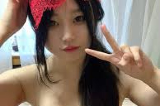 深夜爆大瓜！蔡卓妍结婚不足1月突陷婚变多项黑料彻底翻车