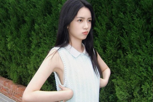 热搜第一！黄景瑜王玉雯被曝恋情双方火速回应：假的别瞎猜